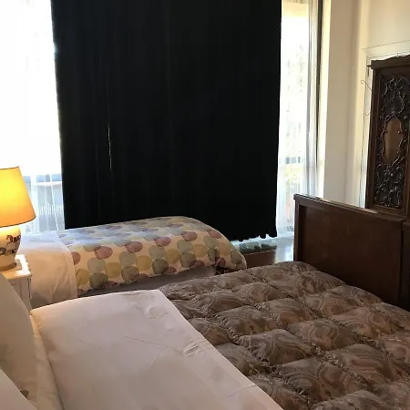 Bonne Nuit Rom