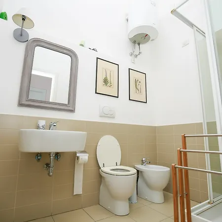 Bonne Nuit Bed & Breakfast 2*